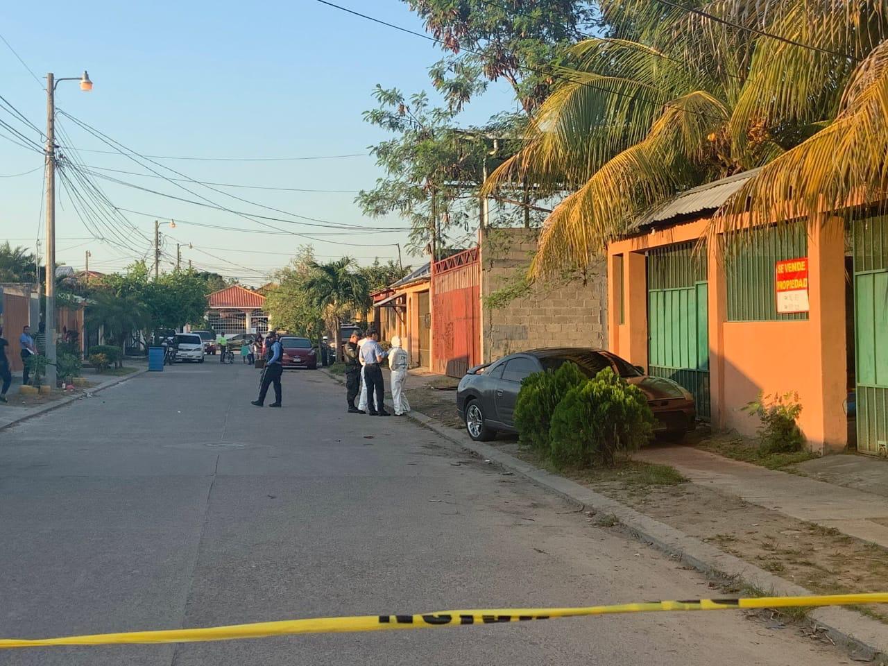 Dos hombres acribillados dentro de un taller de automotores en San Pedro Sula