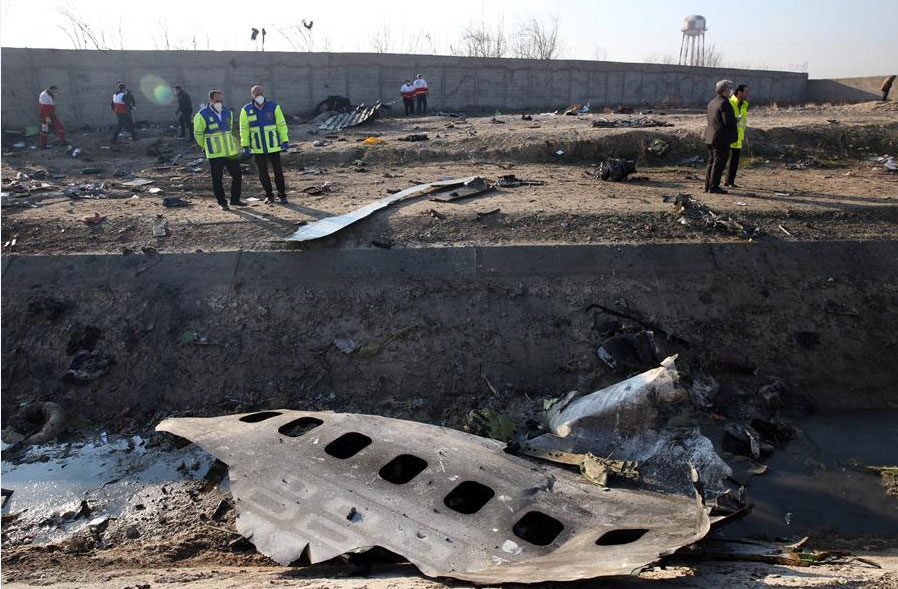 Resultado de imagen de Irán: La caja negra del avión ucraniano derribado en enero está dañada