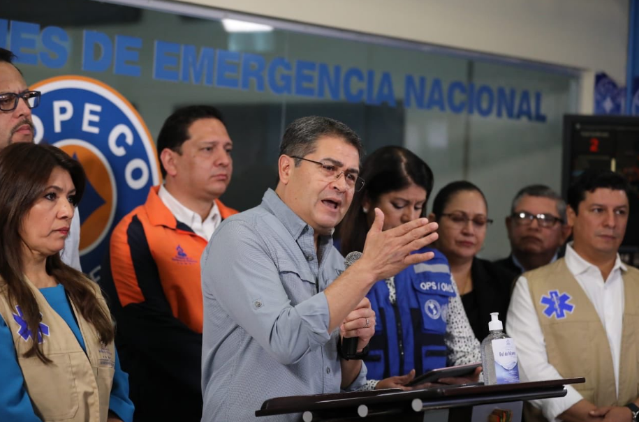 Honduras tiene los insumos necesarios para realizar las pruebas del coronavirus, dice presidente Hernández