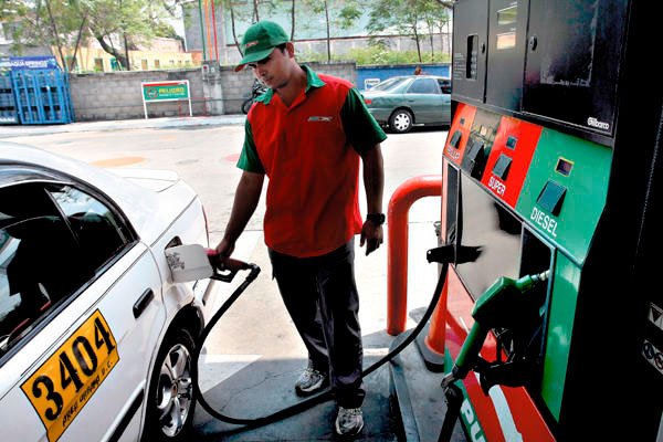 Copetrol: Hay suficiente combustible en el país, no hay razón para aglomerarse en las gasolineras