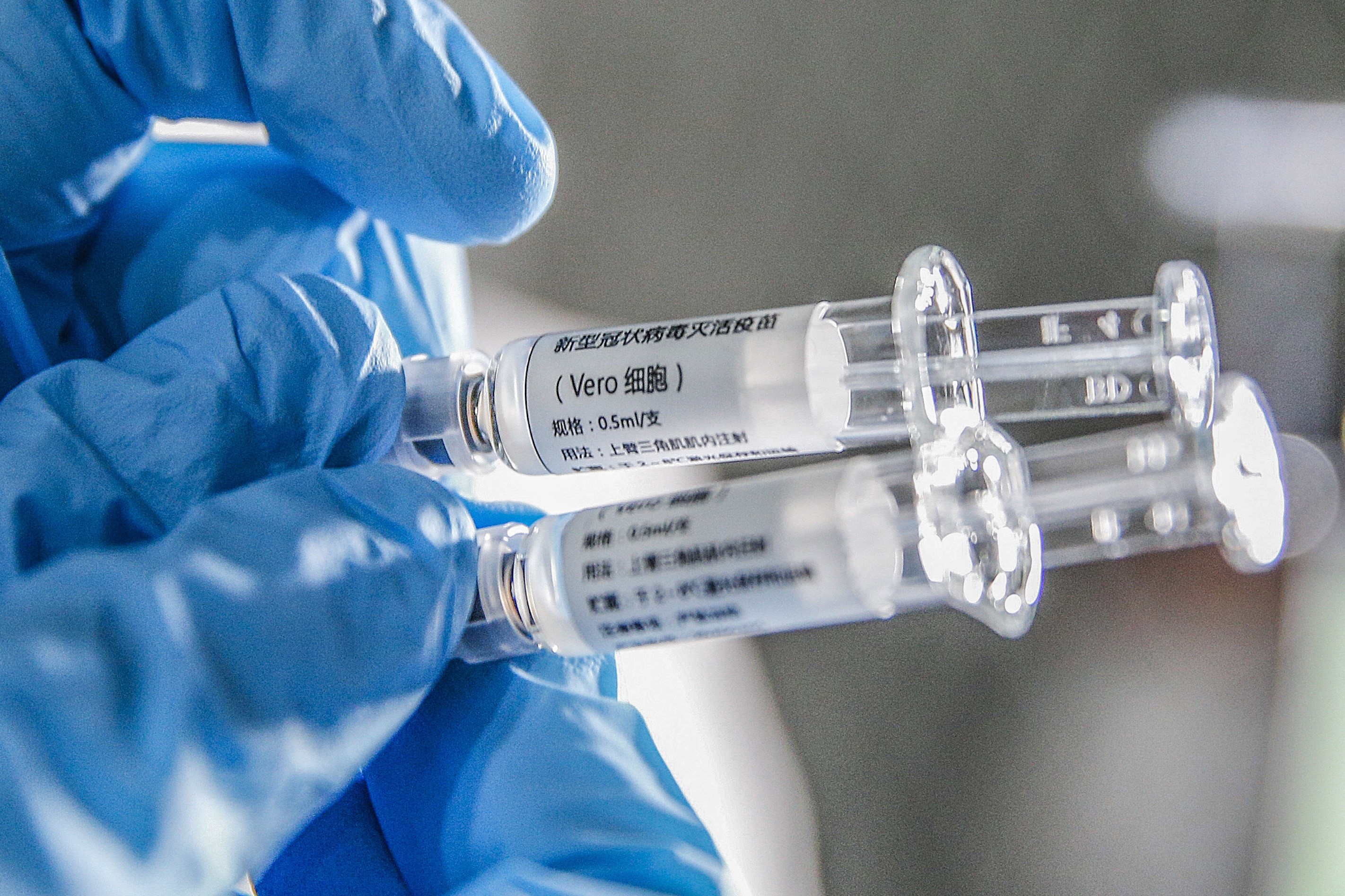 España podría probar en humanos la vacuna de la COVID-19 a principios de 2021