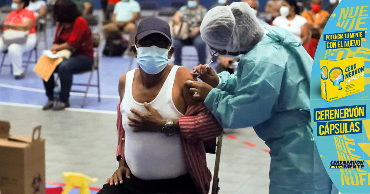 Miles de hondureños acuden por primera o segunda vacuna contra la covid-19